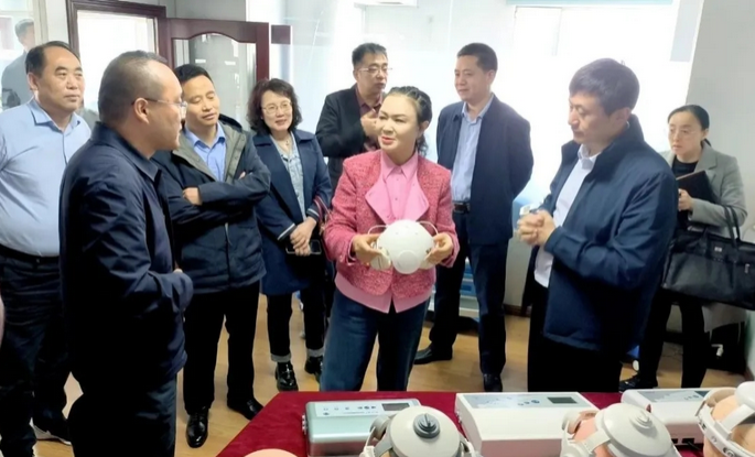 <b>哈尔滨市民政局领导到奥博医疗考察调研</b>