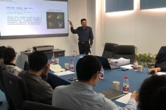 <b>孙作东的理论成果对奥博治疗仪的研发有哪些影响?</b>
